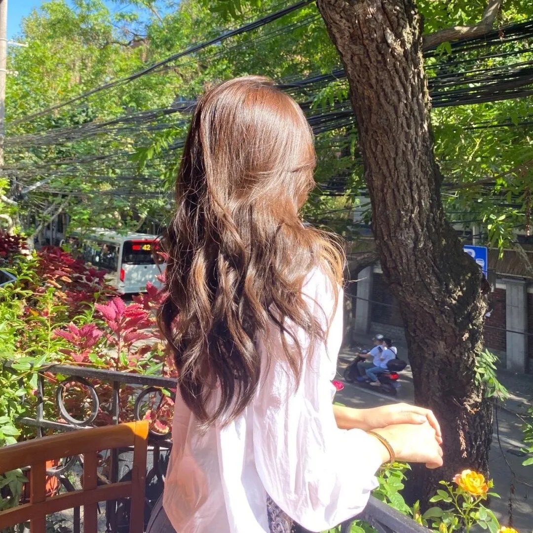 一村之长之贵妇还乡